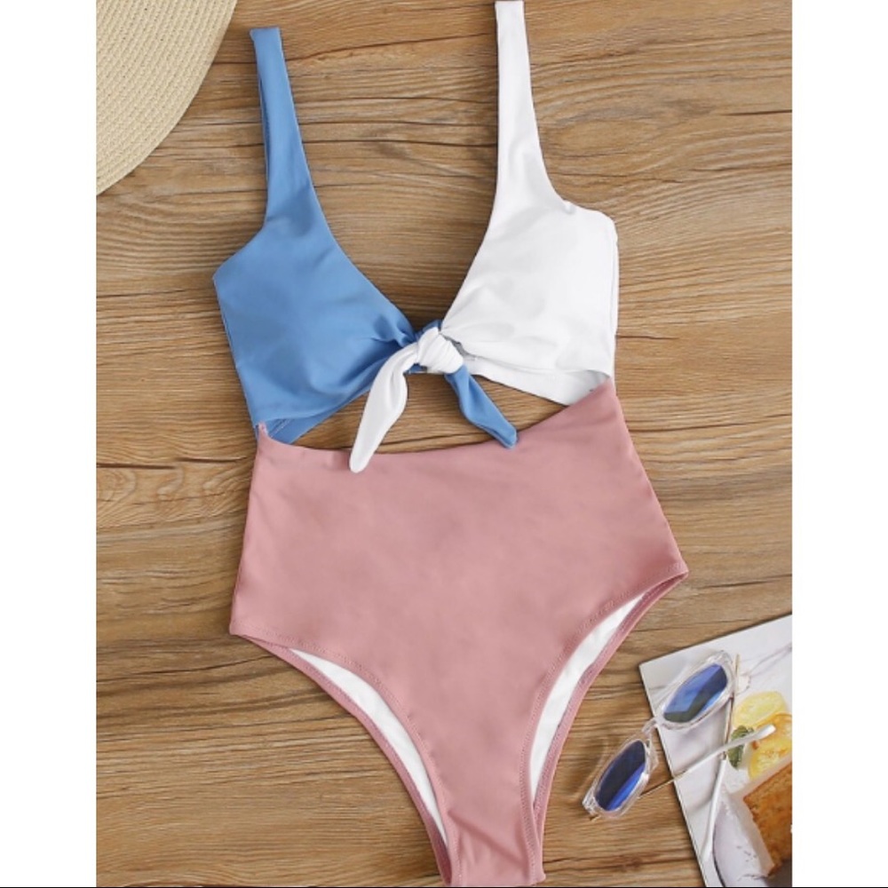 NWOT Shein cut-out one piece swimsuit